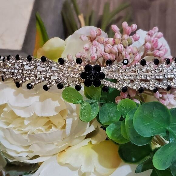 𝅺Jeweled crystal and black headband‎ - Picture 2 of 6